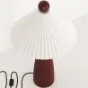Candeeiro de mesa com base em madeira e abat-jour em cimento branco - Ambiana image 7