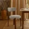 Cadeira de jantar estofada em Chenille – Pernas com efeito de madeira escura – Design ergonômico e moderno – Okare image 7
