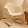 Cadeira de Balanço Bouclé com Braços – Design Escandinavo com Aço e Madeira - Nordika image 7